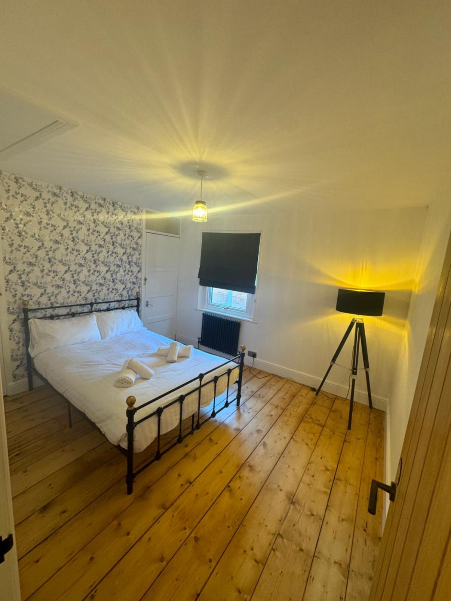 Mill Hill Guest House Cowes  Exteriör bild