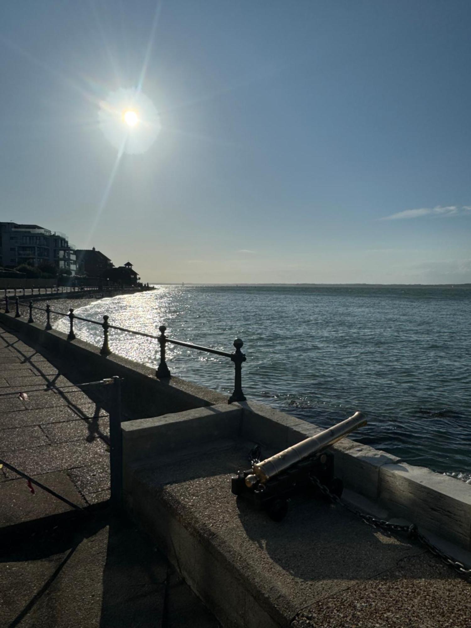 Mill Hill Guest House Cowes  Exteriör bild